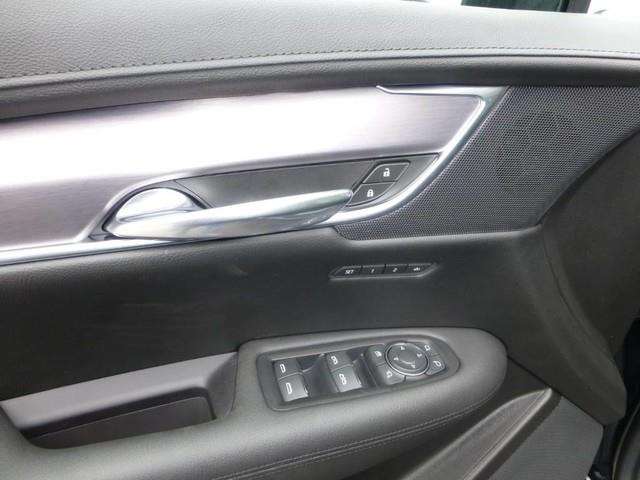 2017 Cadillac XT5 Premium Luxury 4dr SUV